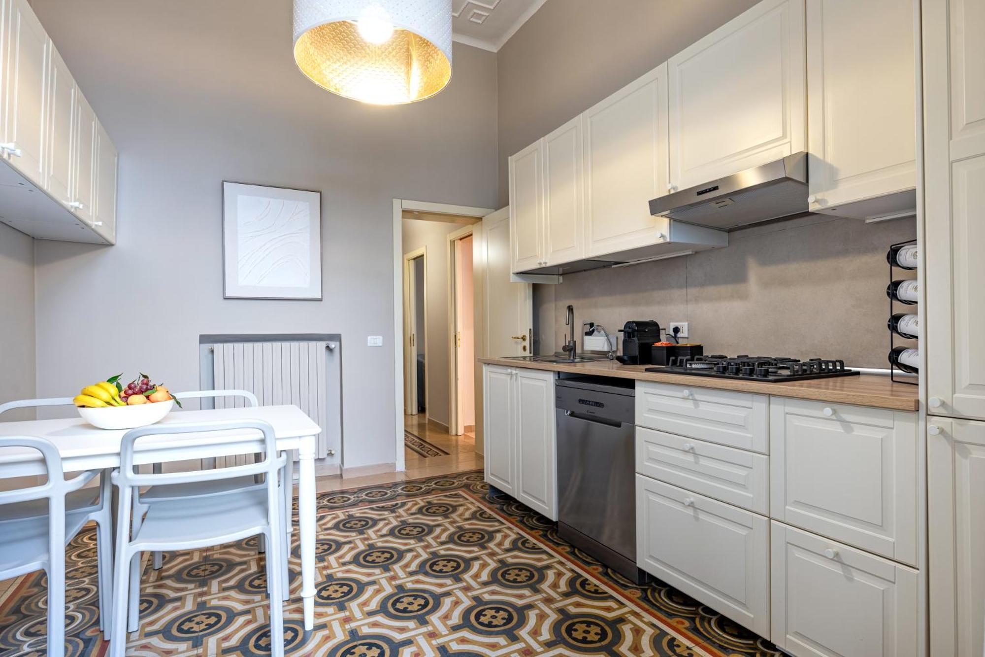 100Mq Maison Paradise - Central & Elegant Apt Bari Dış mekan fotoğraf