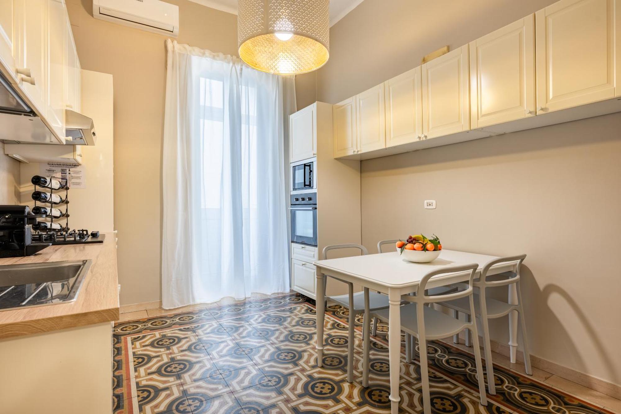 100Mq Maison Paradise - Central & Elegant Apt Bari Dış mekan fotoğraf