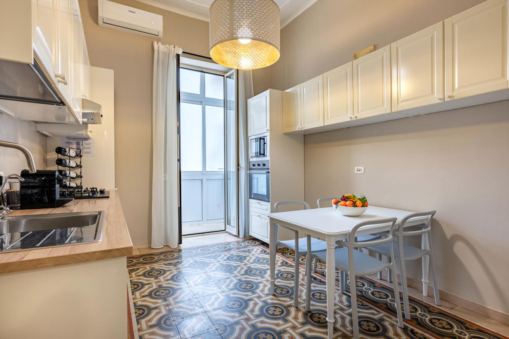 100Mq Maison Paradise - Central & Elegant Apt Bari Dış mekan fotoğraf